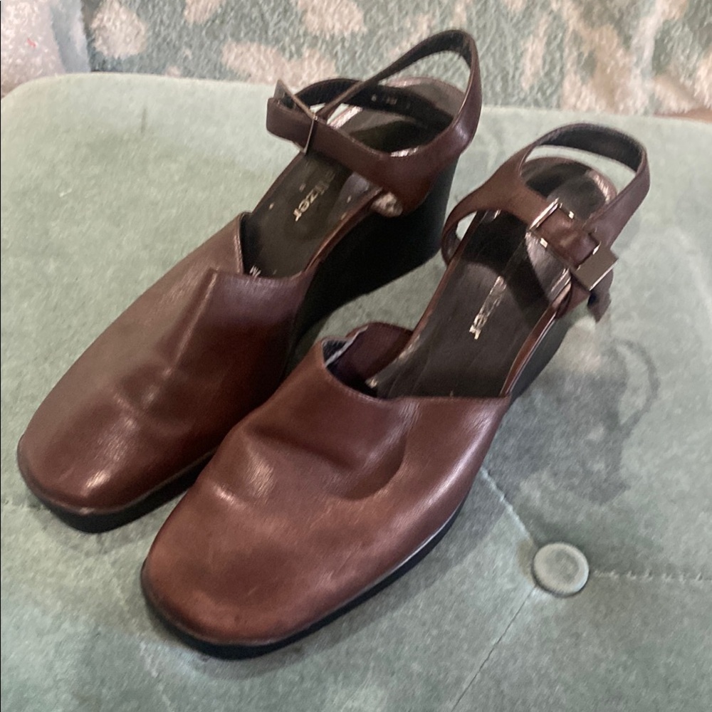 Brown Platform Slingback Shoes with Chunky Heel